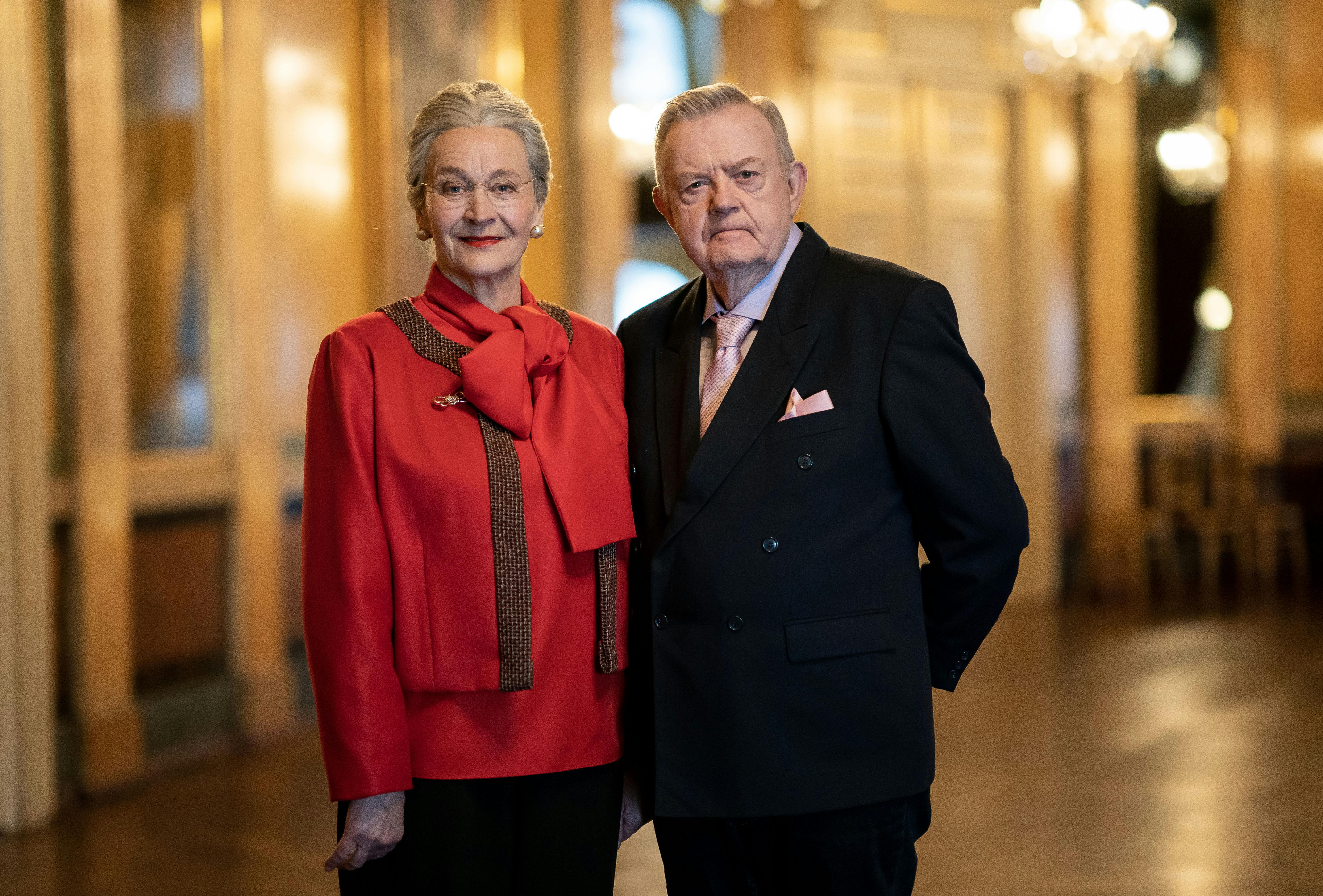 Ulla Henningsen og Peter Schrøder som prins Henrik og dronning Margrethe i musicalen om dronning Margrethe.