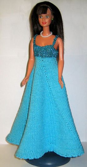 Æble Ambient Synes Strik smuk kjole til Barbie | Familie Journal