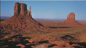 De forrygende formationer af sandsten i de nordamerikanske ørkener er ifølge indiansk mytologi onde mennesker, der er blevet forvandlet til sten som straf