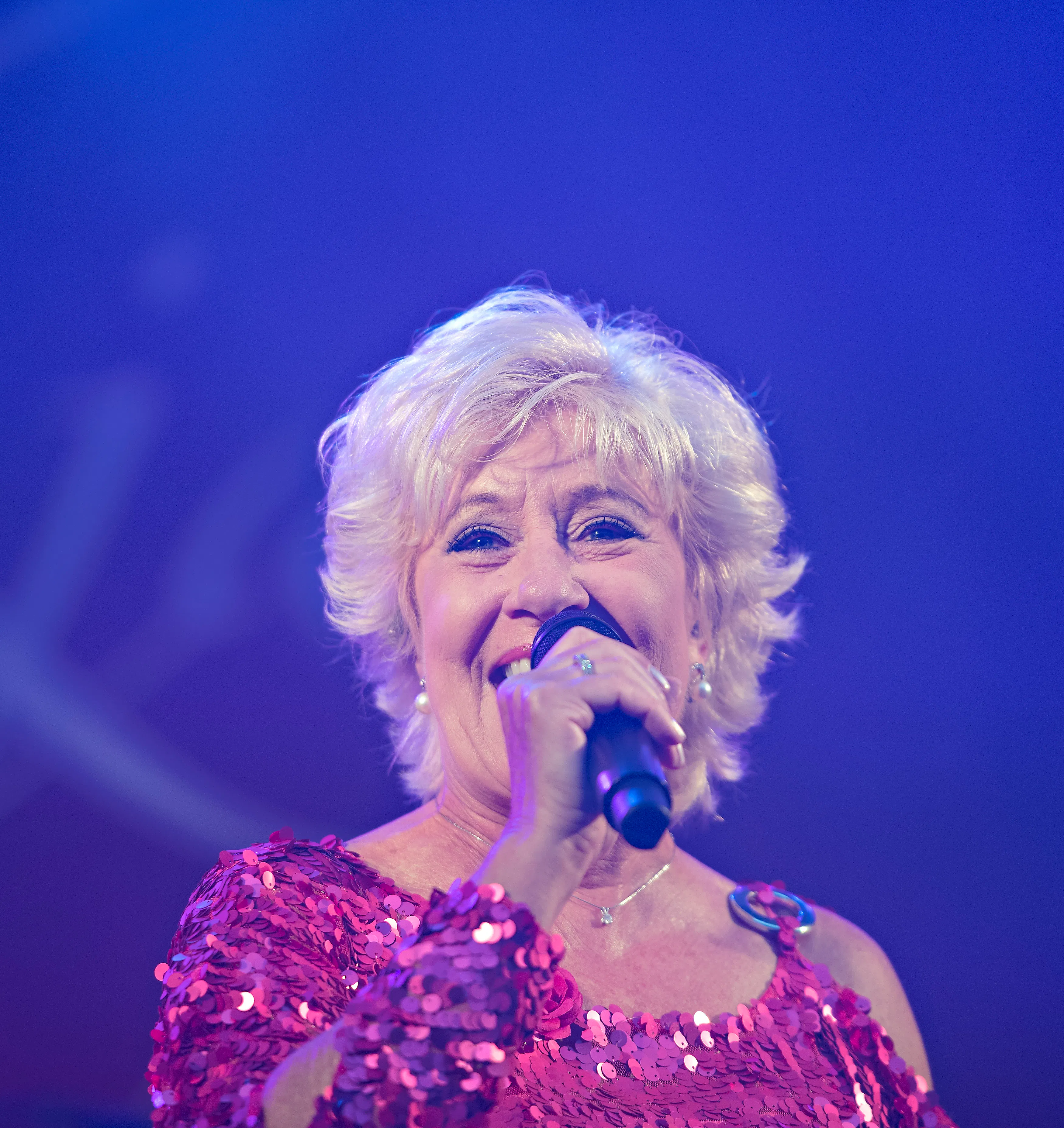 Birthe Kj r Jeg Nyder Julen N r Der Er Glade jne Hos B rnene birthe-kj-r-jeg-nyder-julen-n-r-der-er-glade-jne-hos-b-rnene